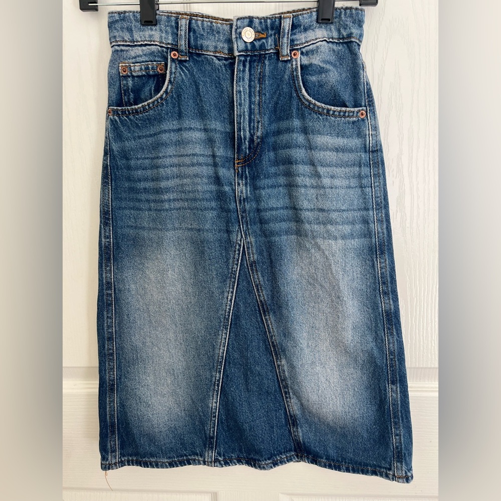 Zara Little Girls Distressed Denim Jean Skirt size 9